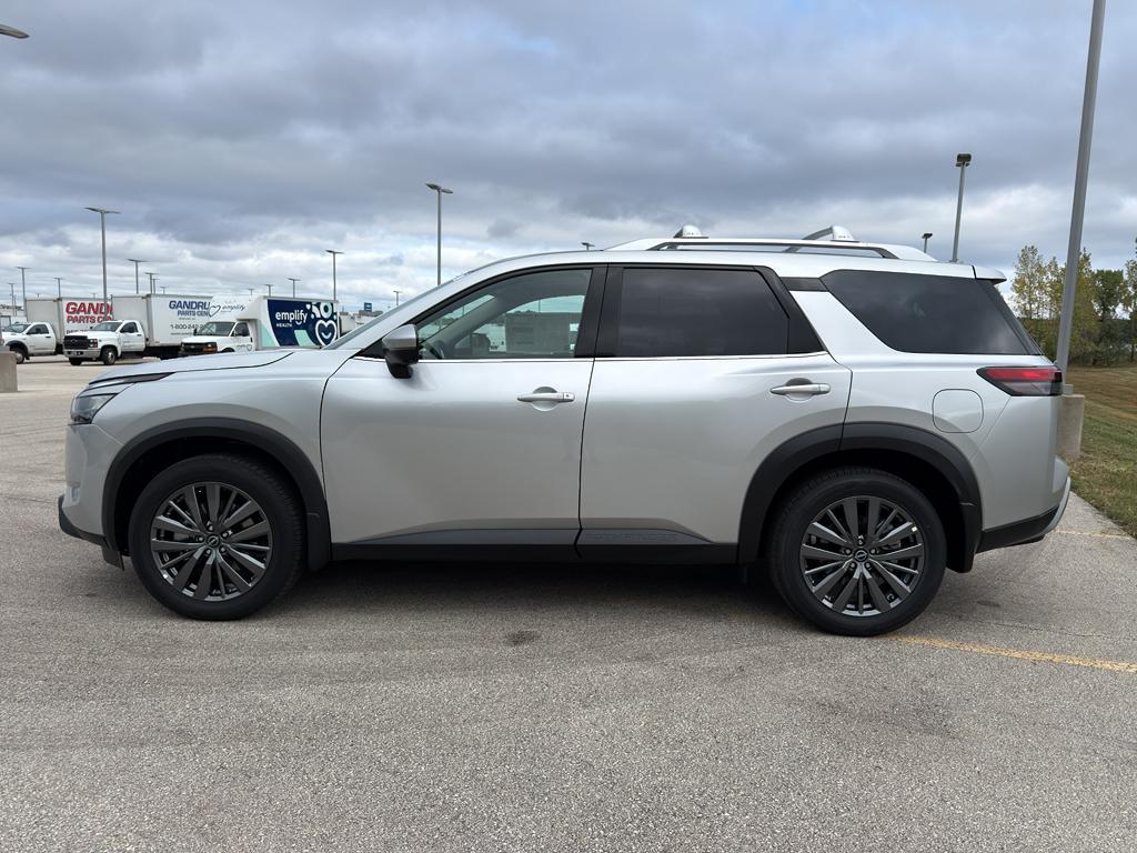 new 2025 Nissan Pathfinder car, priced at $47,246