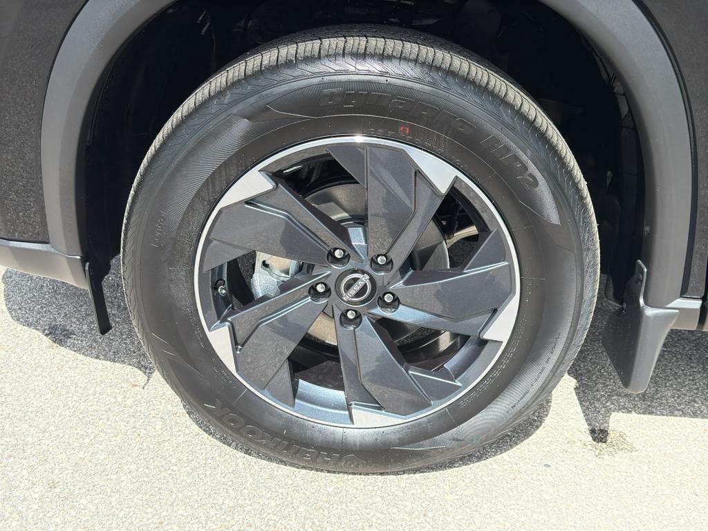 new 2026 Nissan Rogue car, priced at $31,499