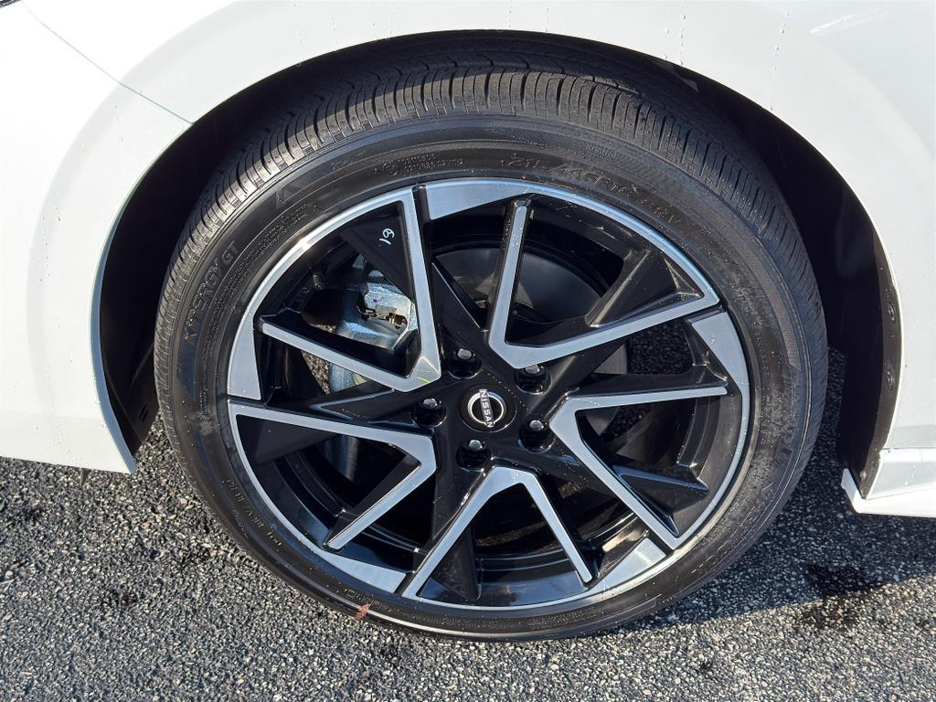 new 2025 Nissan Sentra car, priced at $25,973