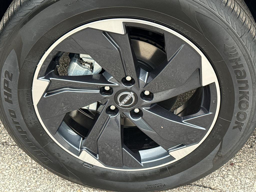 new 2026 Nissan Rogue car, priced at $33,683