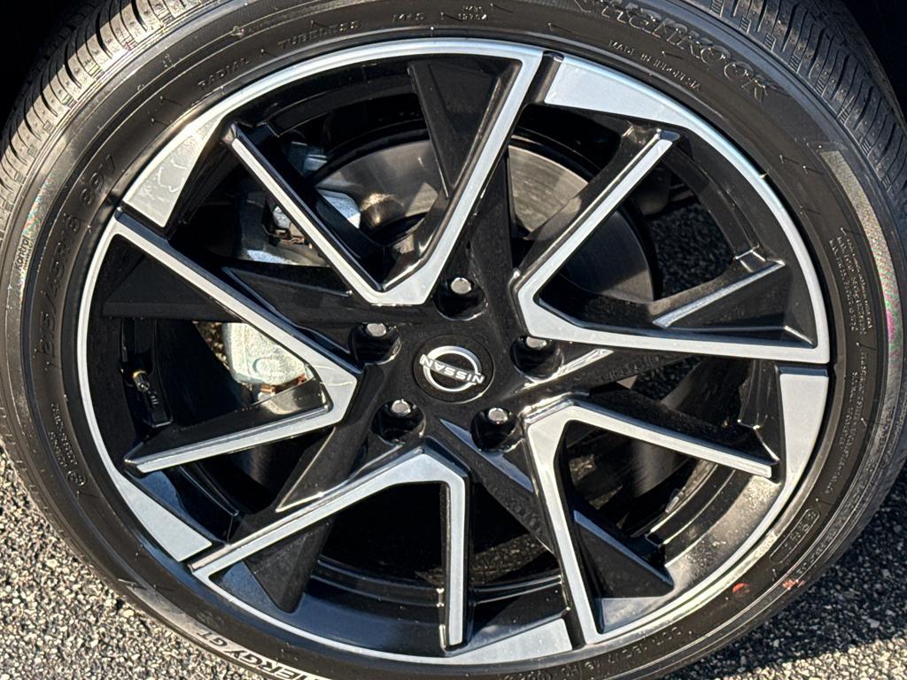 new 2025 Nissan Sentra car, priced at $24,216