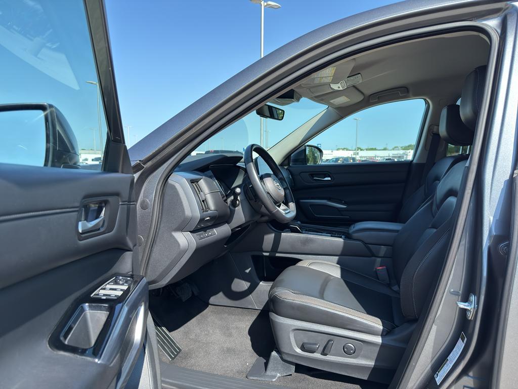 used 2023 Nissan Pathfinder car, priced at $33,790