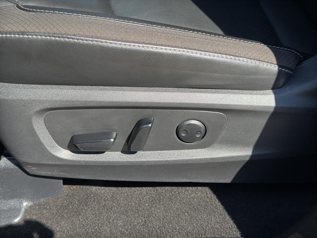 used 2023 Nissan Pathfinder car, priced at $33,790