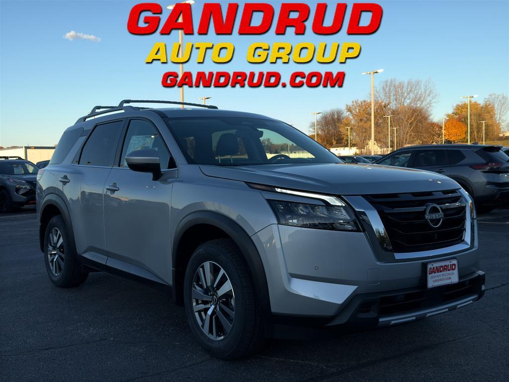 new 2025 Nissan Pathfinder car, priced at $43,920