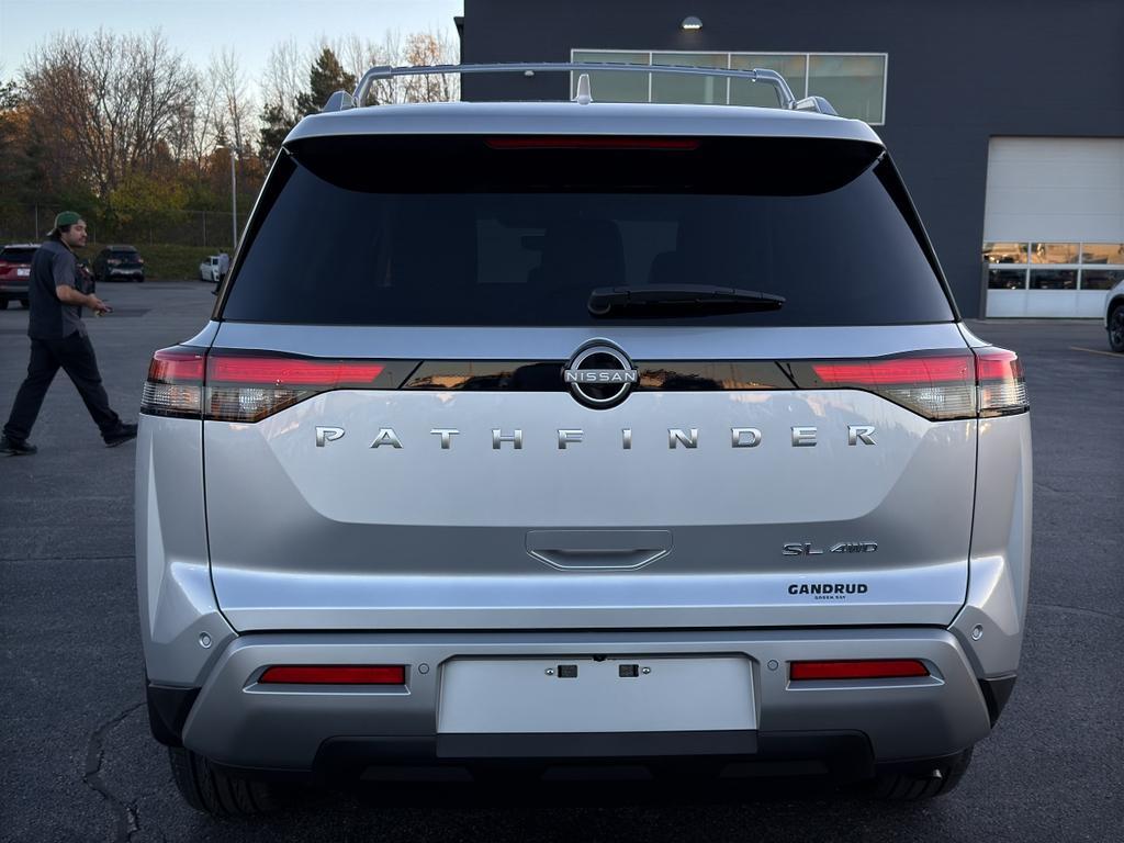 new 2025 Nissan Pathfinder car, priced at $43,920