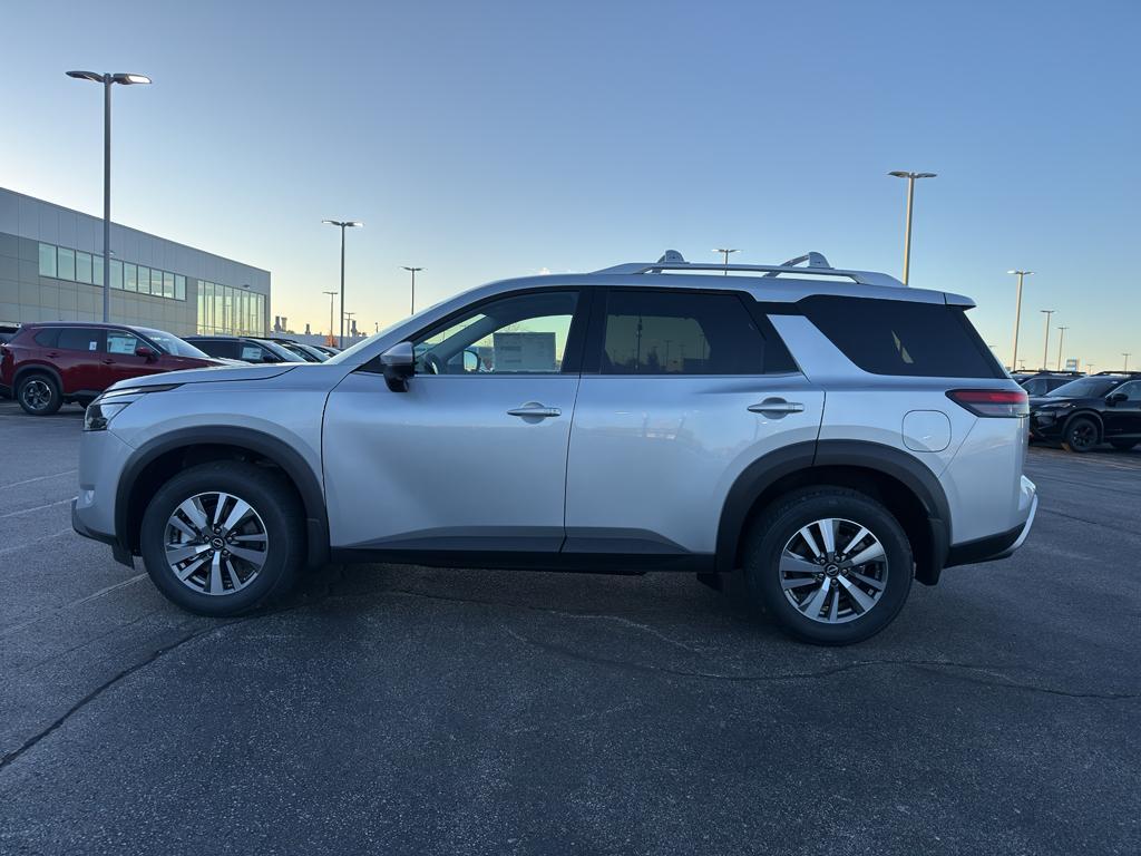 new 2025 Nissan Pathfinder car, priced at $43,920
