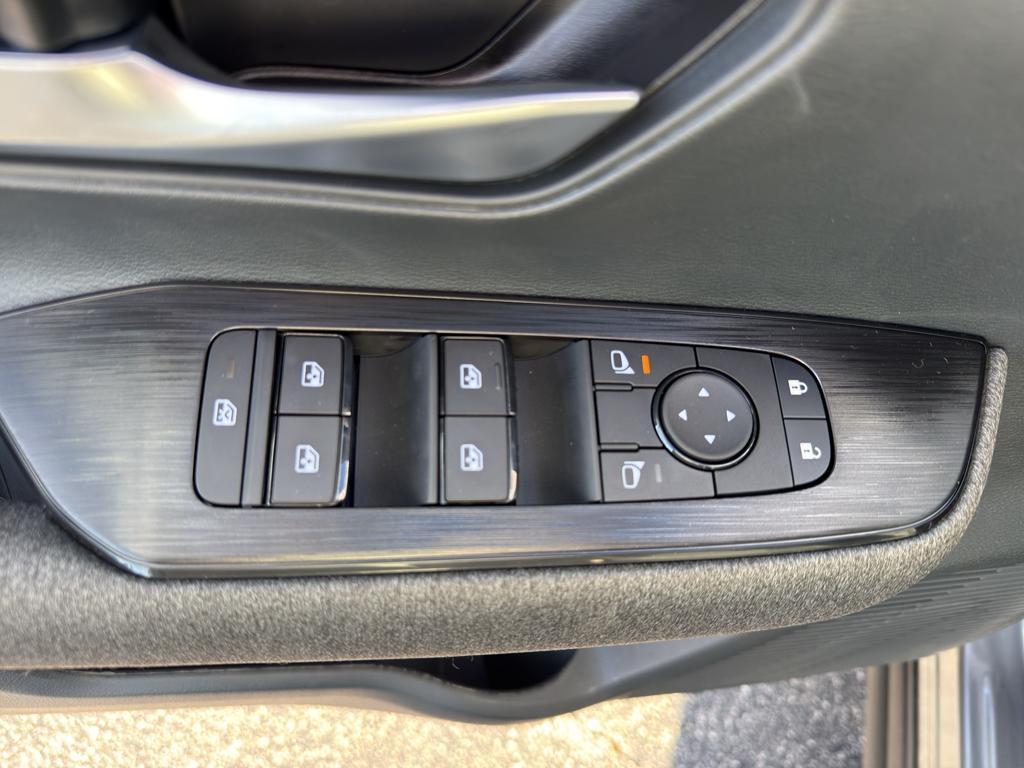 new 2026 Nissan Kicks car, priced at $25,999