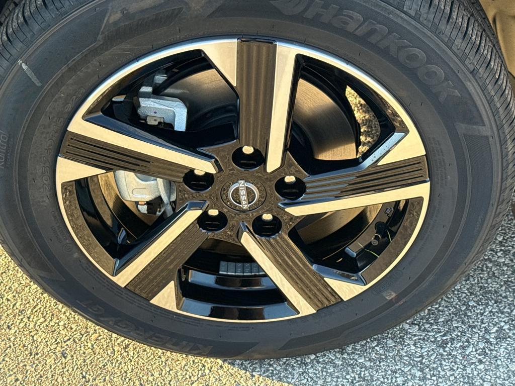 new 2025 Nissan Sentra car, priced at $22,881