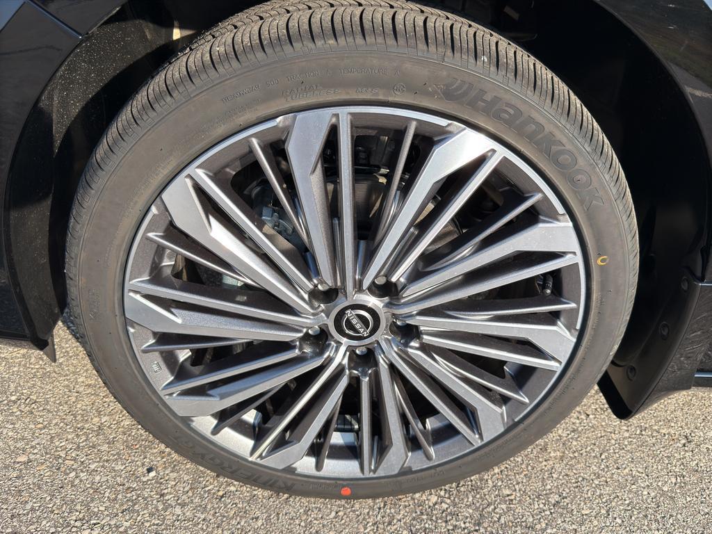 new 2025 Nissan Altima car, priced at $34,499