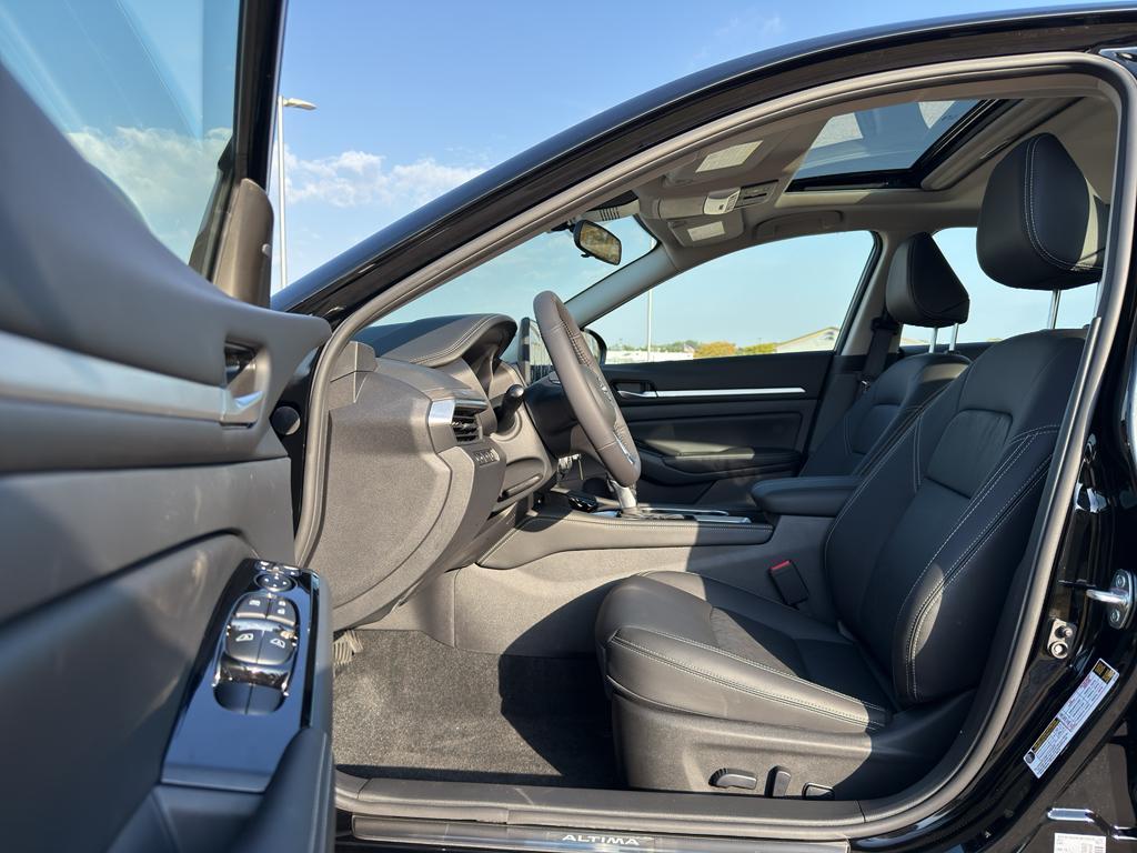 new 2025 Nissan Altima car, priced at $34,499