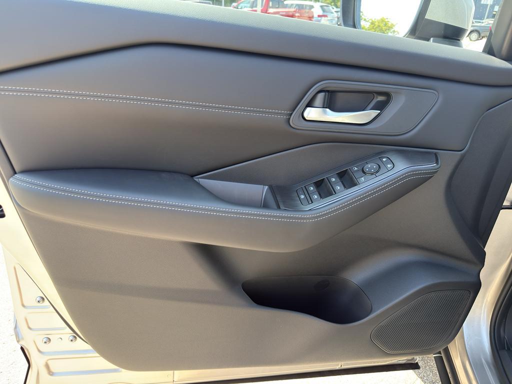 new 2026 Nissan Rogue car, priced at $33,499