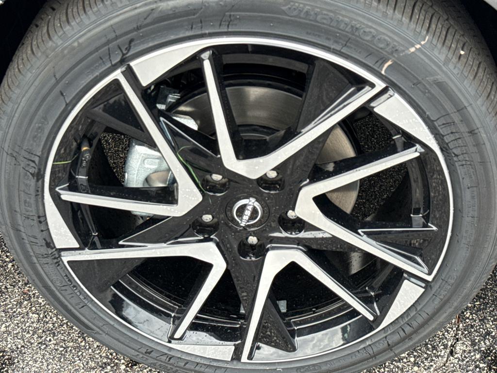 new 2025 Nissan Sentra car, priced at $27,583