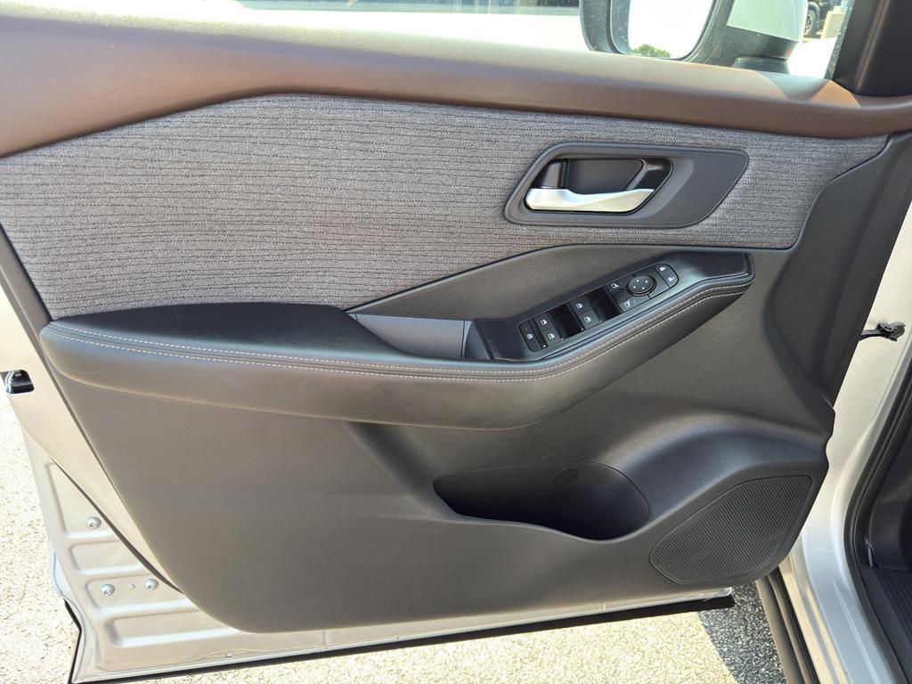 used 2023 Nissan Rogue car, priced at $25,990
