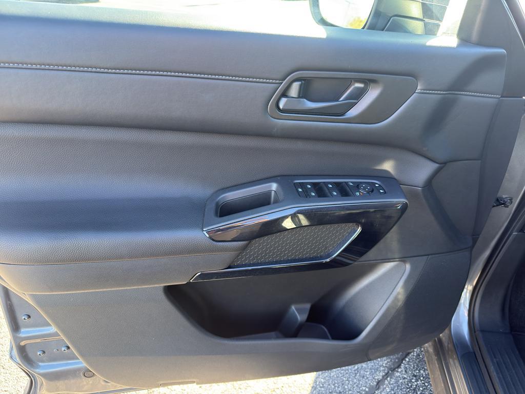 used 2025 Nissan Pathfinder car, priced at $35,790