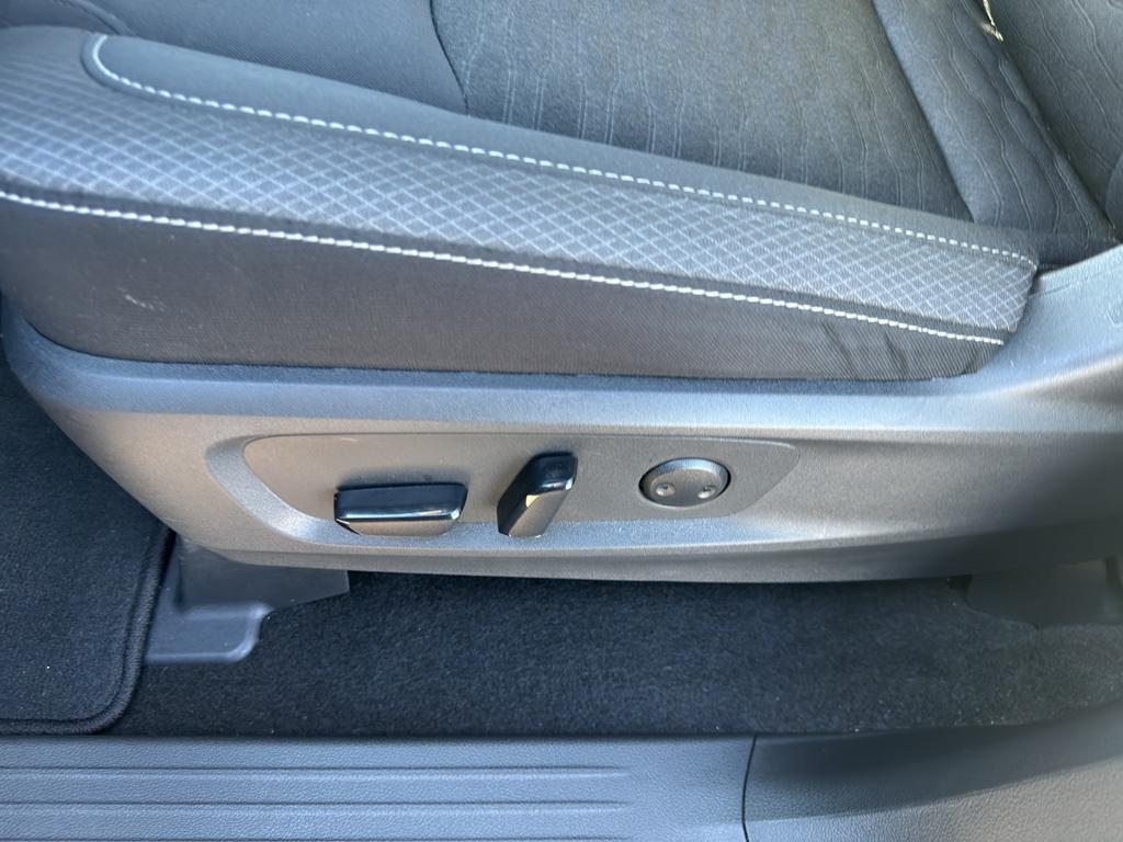 used 2025 Nissan Pathfinder car, priced at $35,790