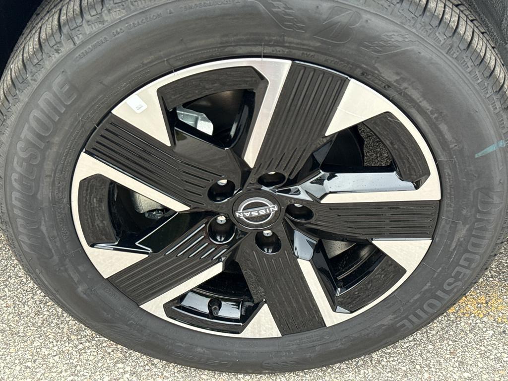 new 2026 Nissan Kicks car, priced at $27,567