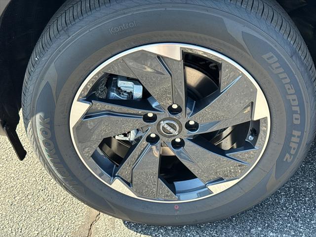 new 2025 Nissan Rogue car, priced at $31,576