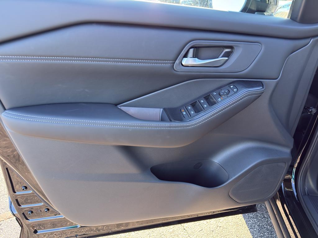 new 2026 Nissan Rogue car, priced at $33,683