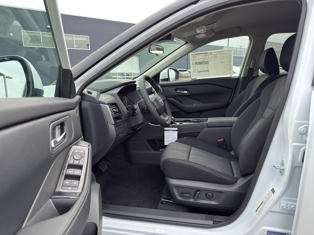new 2025 Nissan Rogue car, priced at $30,774