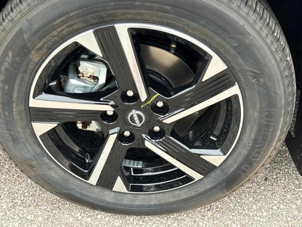 new 2025 Nissan Sentra car, priced at $22,431