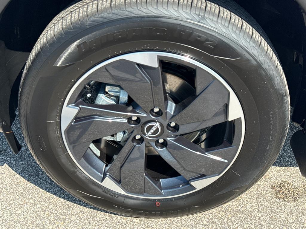 new 2026 Nissan Rogue car, priced at $33,921