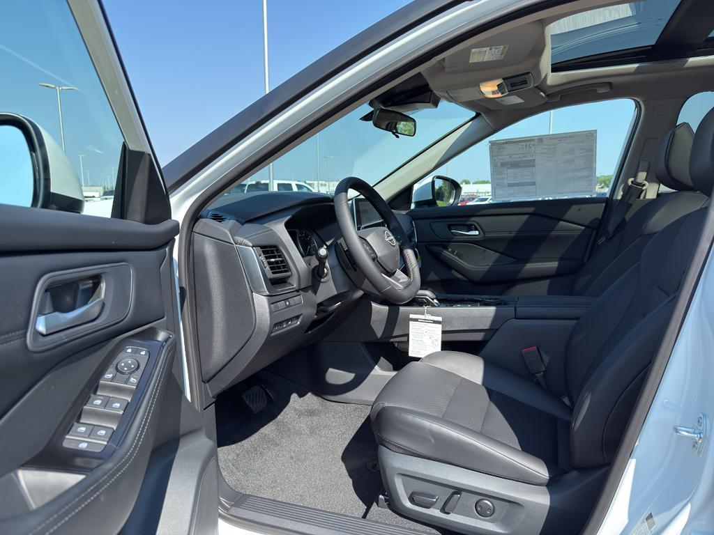 new 2026 Nissan Rogue car, priced at $33,921