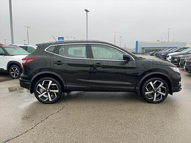 used 2022 Nissan Rogue Sport car, priced at $25,990