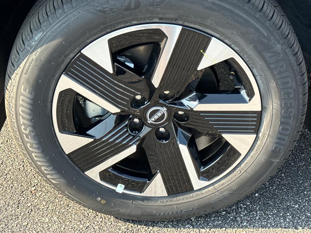 new 2026 Nissan Kicks car, priced at $28,276