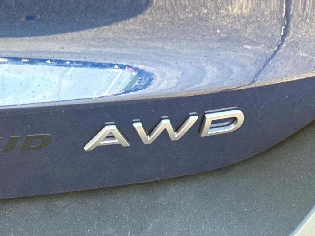 new 2026 Nissan Kicks car, priced at $28,276