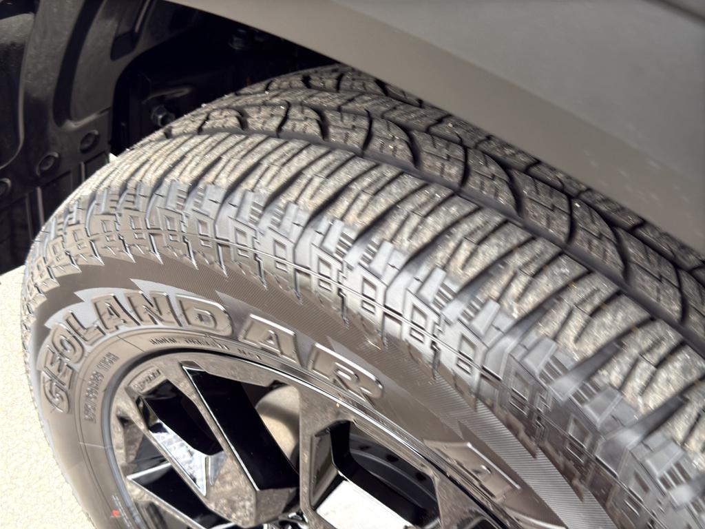 new 2026 Nissan Armada car, priced at $73,378