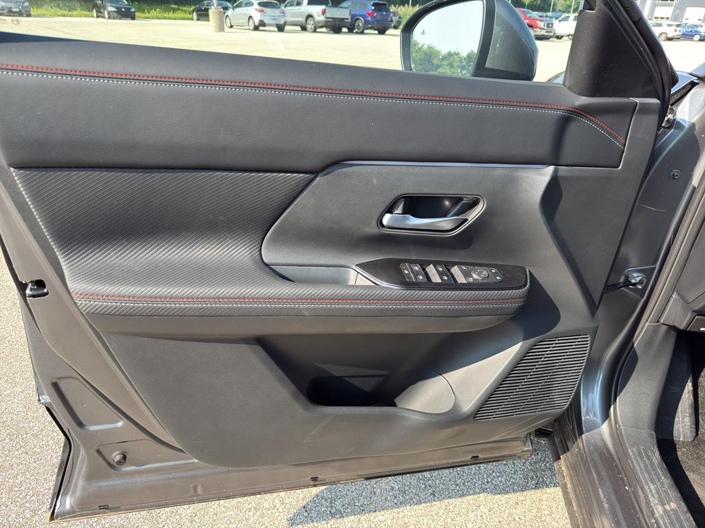 new 2025 Nissan Kicks car, priced at $27,229