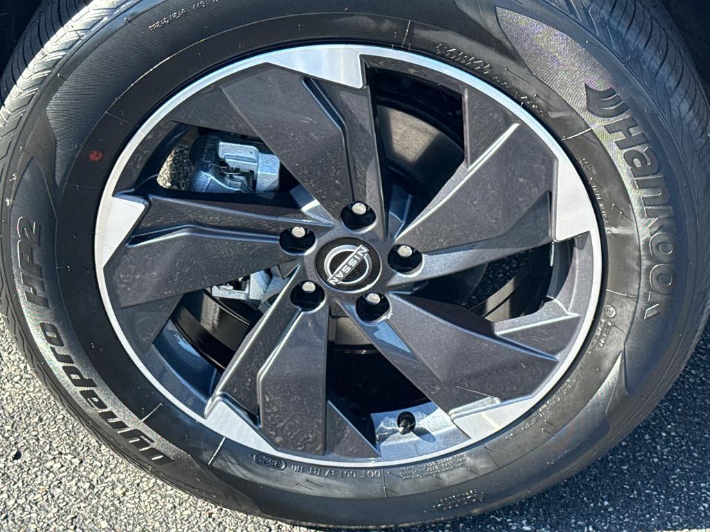 new 2026 Nissan Rogue car, priced at $33,999