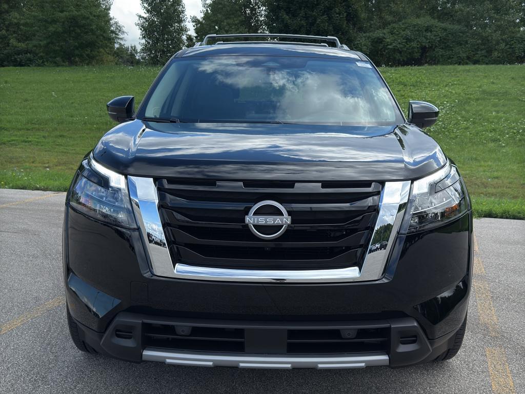 new 2025 Nissan Pathfinder car, priced at $46,365