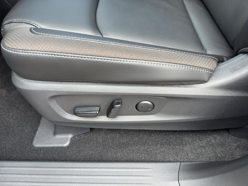 new 2025 Nissan Pathfinder car, priced at $46,365