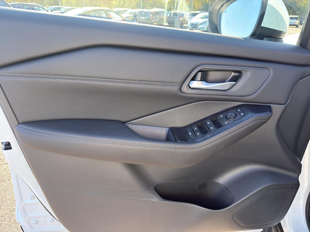 new 2026 Nissan Rogue car, priced at $33,999