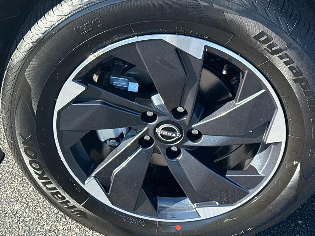 new 2026 Nissan Rogue car, priced at $33,999