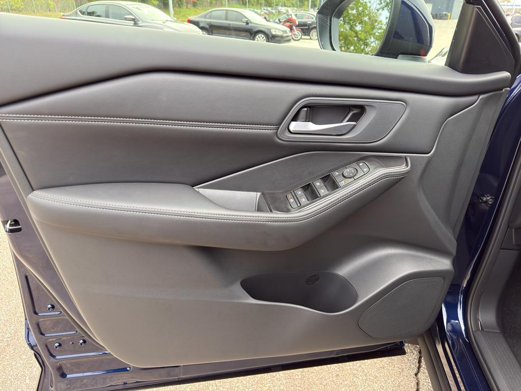 new 2026 Nissan Rogue car, priced at $33,683