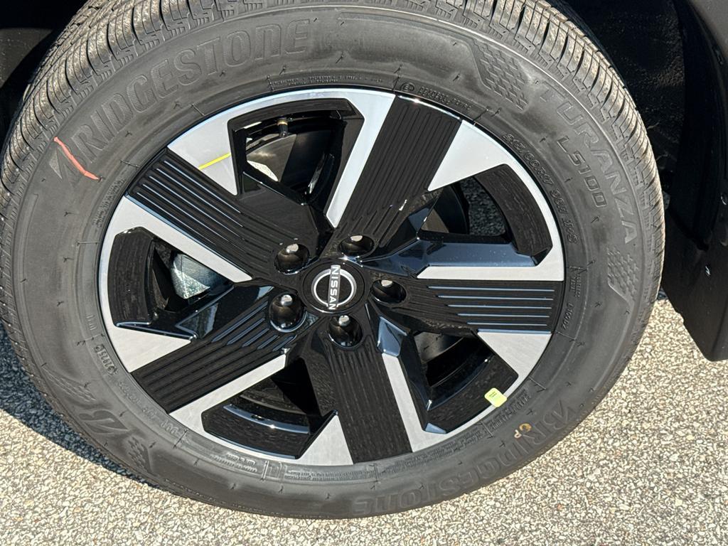 new 2026 Nissan Kicks car, priced at $25,917