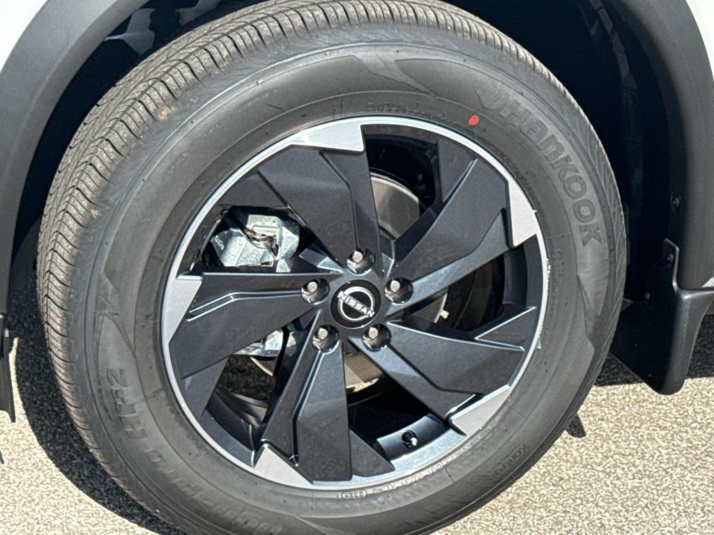 new 2026 Nissan Rogue car, priced at $33,999