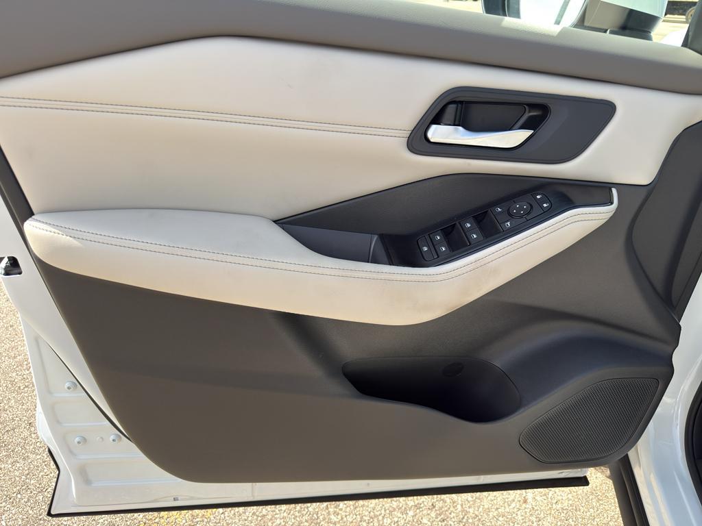 new 2026 Nissan Rogue car, priced at $33,999