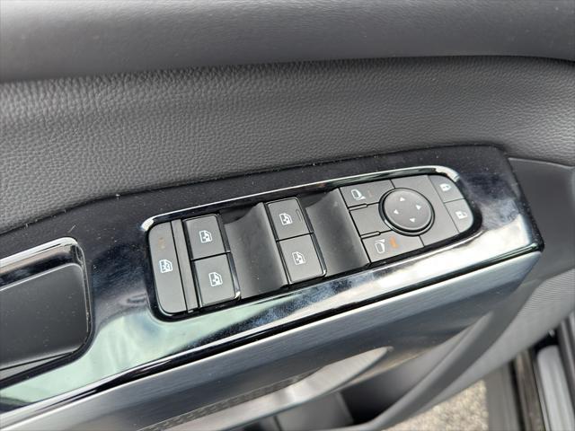 new 2025 Nissan Pathfinder car, priced at $43,599
