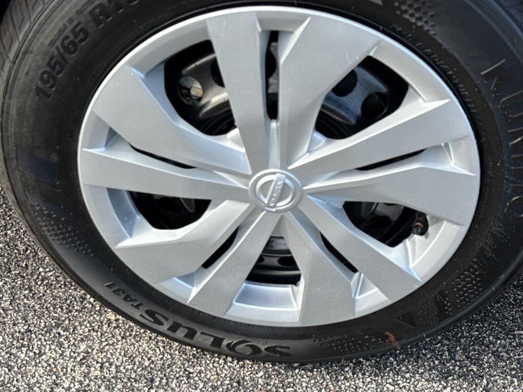 new 2025 Nissan Versa car, priced at $19,099