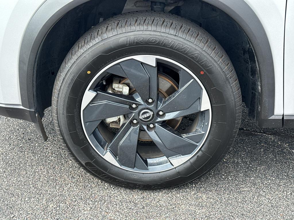 used 2024 Nissan Rogue car, priced at $23,990