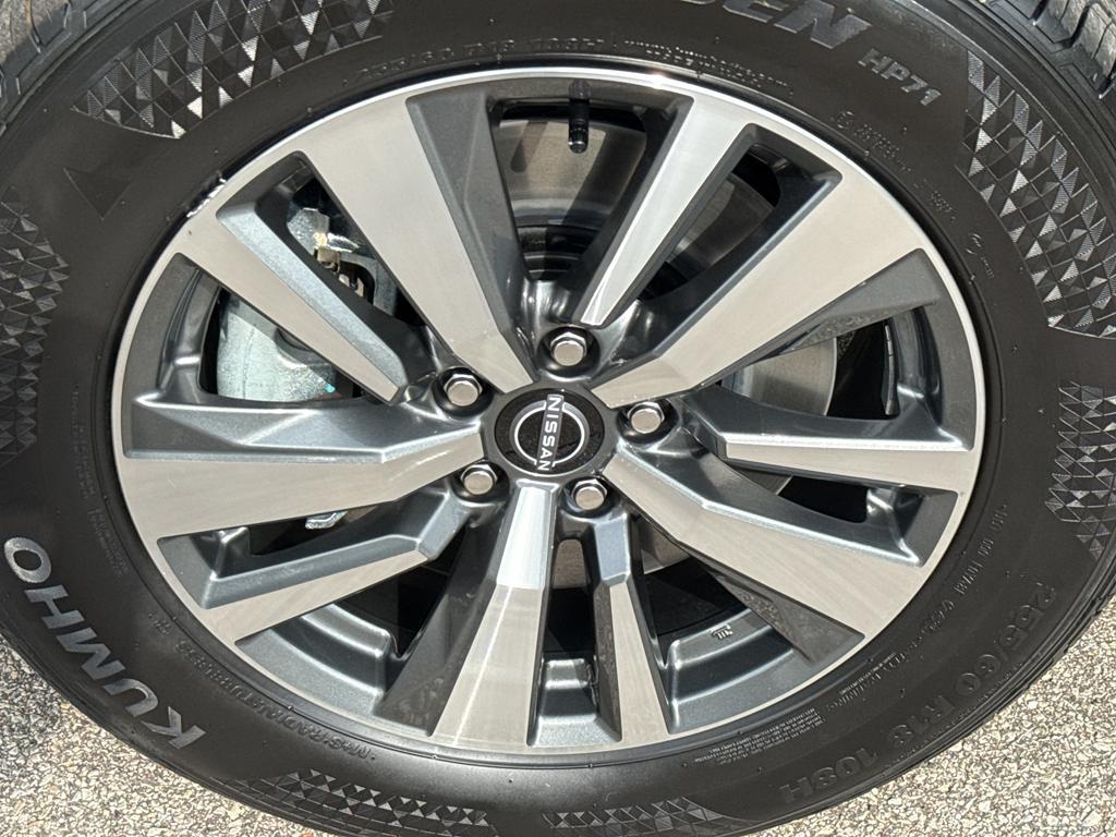 new 2025 Nissan Pathfinder car, priced at $42,186