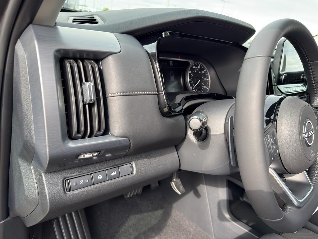 new 2025 Nissan Pathfinder car, priced at $42,186