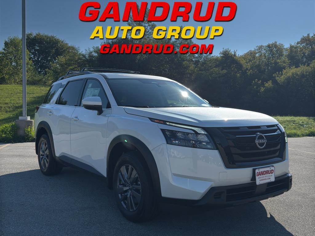 new 2025 Nissan Pathfinder car, priced at $42,499