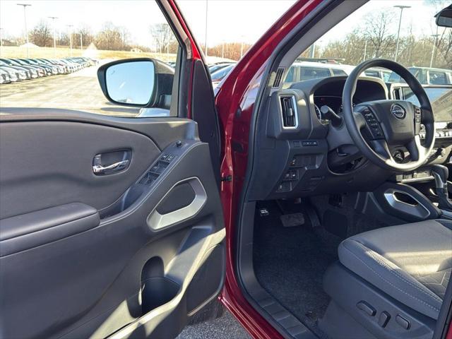 new 2025 Nissan Frontier car, priced at $39,625