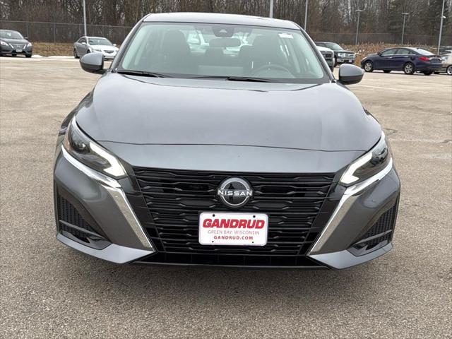 new 2025 Nissan Altima car, priced at $29,999