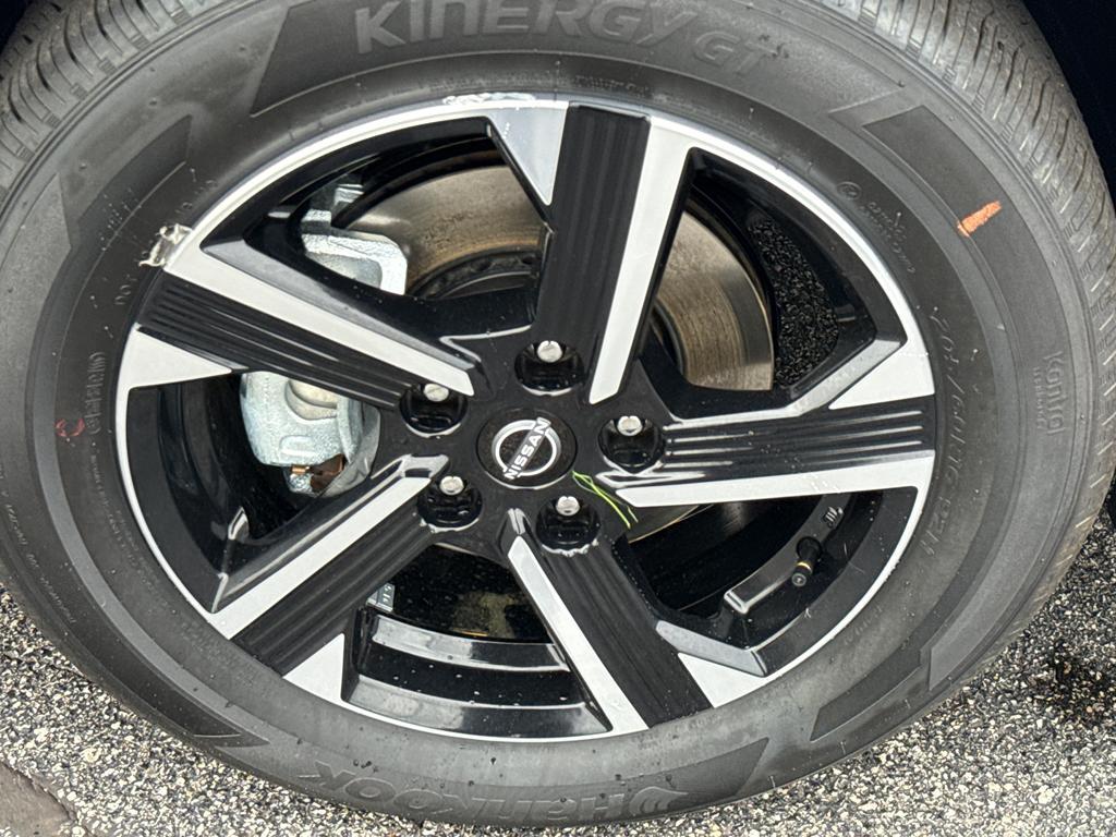 new 2025 Nissan Sentra car, priced at $21,999