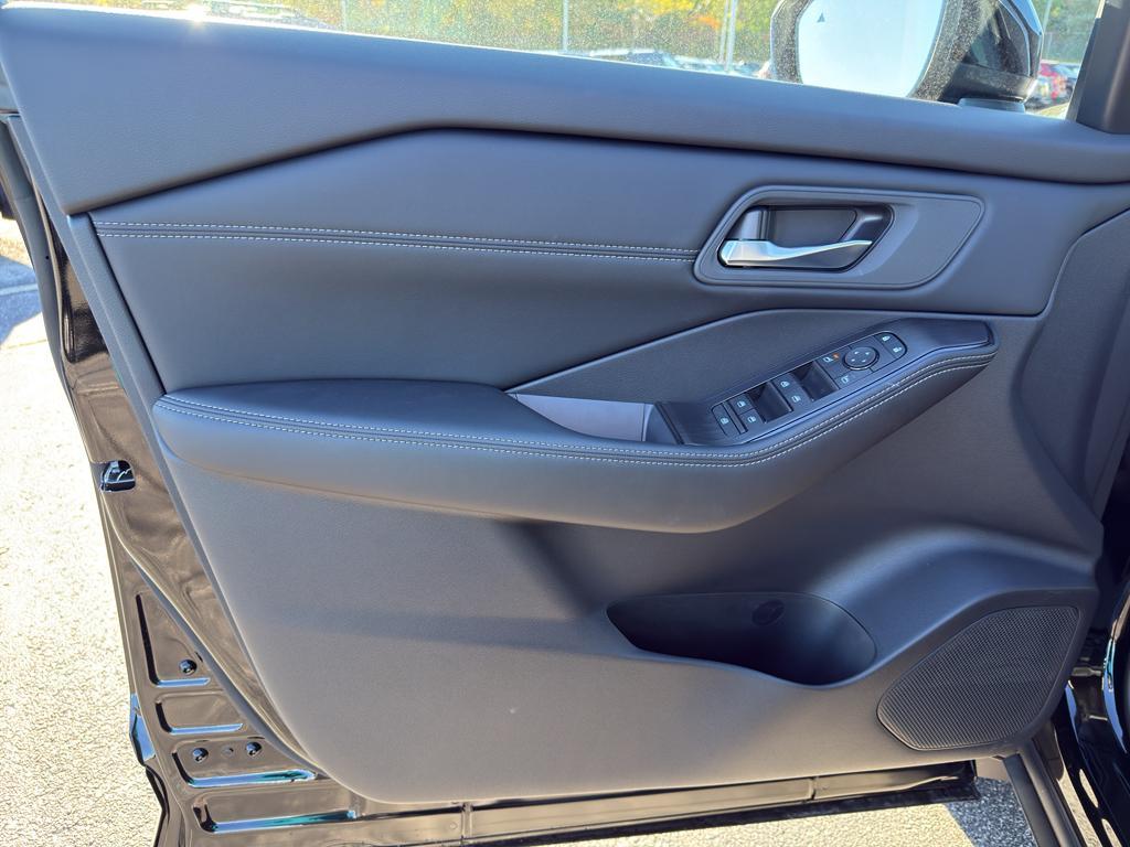 new 2026 Nissan Rogue car, priced at $33,499